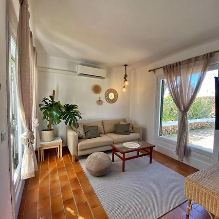 Villa Calma 450M From The Beach Кала-эн-Бланес Экстерьер фото